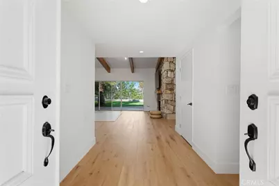 5618 Wilhelmina Avenue, Woodland Hills, CA 91367 - Photo 5