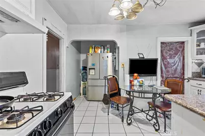 943 W 65th Street, Los Angeles, CA 90044 - Photo 9