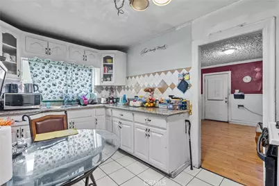 943 W 65th Street, Los Angeles, CA 90044 - Photo 11