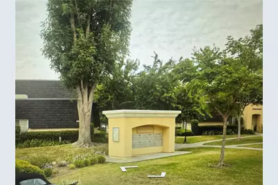 19216 Hamlin Drive #8, Reseda, CA 91335 - Photo 27