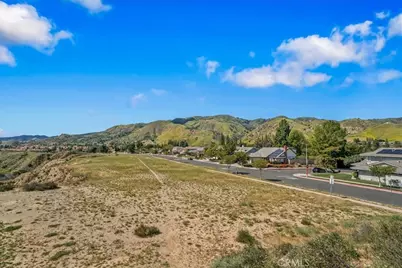 19201 Castlebay Lane, Porter Ranch, CA 91326 - Photo 29