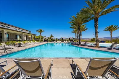 18619 Cedar Crest Drive, Canyon Country, CA 91387 - Photo 5