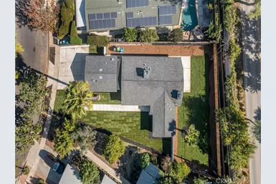 20528 Hamlin Street, Winnetka, CA 91306 - Photo 9