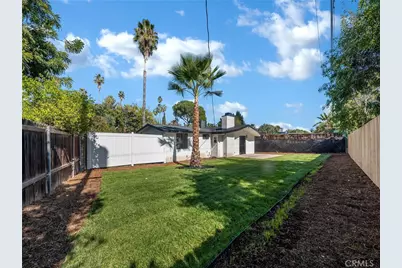 20528 Hamlin Street, Winnetka, CA 91306 - Photo 27