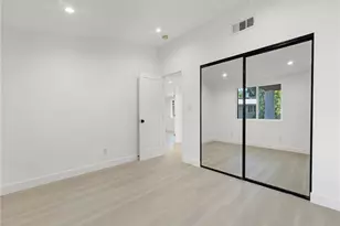 20528 Hamlin St, Winnetka, CA 91306 - Photo 15