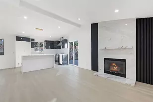 20528 & 20526 Hamlin St, Winnetka, CA 91306 - Photo 13