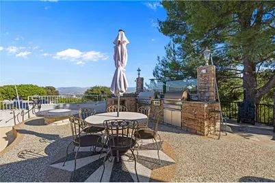 16015 Jeanne Ln, Encino, CA 91436 - Photo 63