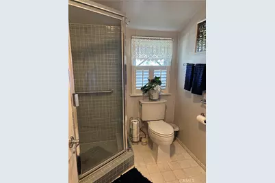 9827 Sylvia Avenue, Northridge, CA 91324 - Photo 23