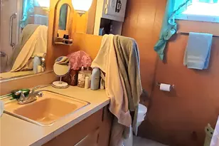 10965 Glenoaks Blvd, Pacoima, CA 91331 - Photo 13