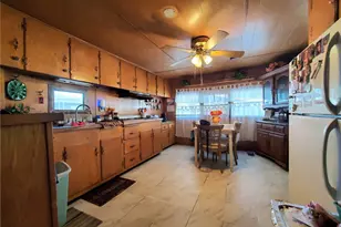 10965 Glenoaks Blvd, Pacoima, CA 91331 - Photo 9