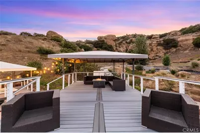 22870 Trigger Street, Chatsworth, CA 91311 - Photo 3