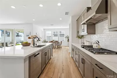 18100 Tableau Way, Saugus, CA 91350 - Photo 9