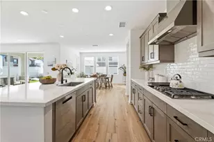 18100 Tableau Way, Saugus, CA 91350 - Photo 9