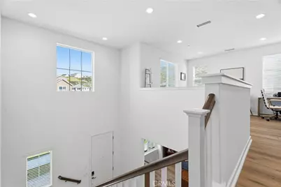 18100 Tableau Way, Saugus, CA 91350 - Photo 25