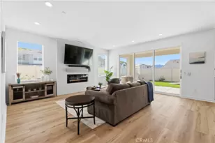 18100 Tableau Way, Saugus, CA 91350 - Photo 5