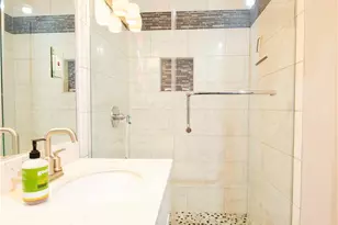 6914 Andasol, Lake Balboa, CA 91406 - Photo 27