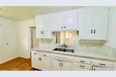 3160 Terrel Court, Bakersfield, CA 93304 - Photo 13