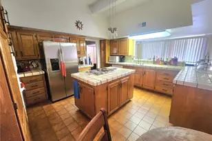 450 Fairway Dr, Palmdale, CA 93551 - Photo 3