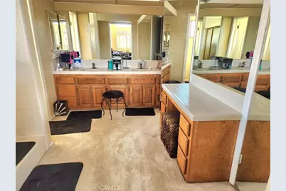 450 Fairway Drive, Palmdale, CA 93551 - Photo 51