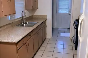 800 N Kalsman Ave, Compton, CA 90220 - Photo 3