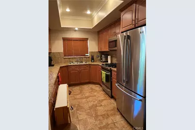 14919 Dickens Street #105, Sherman Oaks, CA 91403 - Photo 5