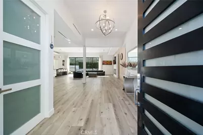 5631 Wilhelmina Avenue, Woodland Hills, CA 91367 - Photo 3