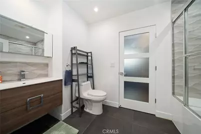 5631 Wilhelmina Avenue, Woodland Hills, CA 91367 - Photo 29