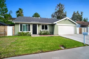 27522 Bernina, Canyon Country, CA 91351 - Photo 3