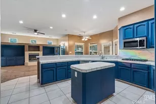 1933 Kellie Marie, Bakersfield, CA 93314 - Photo 7