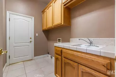 1933 Kellie Marie, Bakersfield, CA 93314 - Photo 25