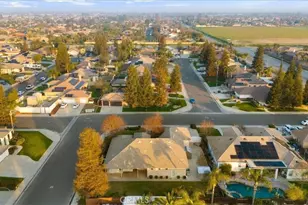 1933 Kellie Marie, Bakersfield, CA 93314 - Photo 37