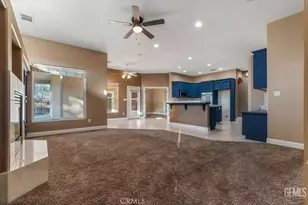 1933 Kellie Marie, Bakersfield, CA 93314 - Photo 11