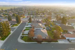 1933 Kellie Marie, Bakersfield, CA 93314 - Photo 35