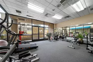 727 S Ardmore, Los Angeles, CA 90005 - Photo 33