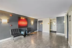 5525 Canoga, Woodland Hills, CA 91367 - Photo 35