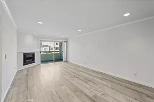 5525 Canoga, Woodland Hills, CA 91367 - Photo 5