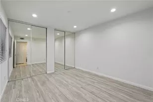 5525 Canoga, Woodland Hills, CA 91367 - Photo 23