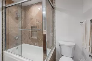 19291 Berclair Ln, Tarzana, CA 91356 - Photo 29