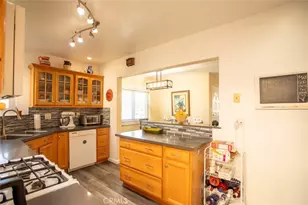 1505 N Rose St, Burbank, CA 91505 - Photo 9