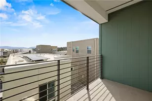 27422 Pioneer Ct, Valencia, CA 91381 - Photo 43