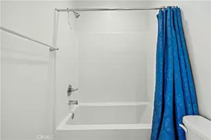 27422 Pioneer Ct, Valencia, CA 91381 - Photo 31