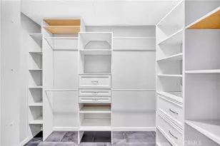 18631 Collins, Tarzana, CA 91356 - Photo 9