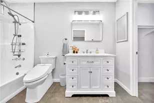 18631 Collins, Tarzana, CA 91356 - Photo 11