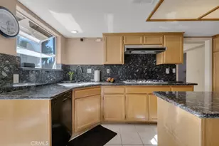 18614 Ingomar, Reseda, CA 91335 - Photo 17