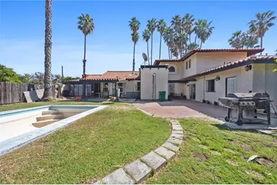 552 Pepper, Bakersfield, CA 93307 - Photo 43