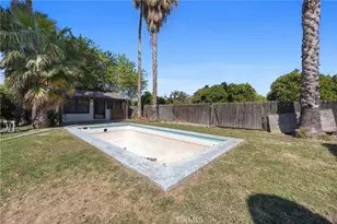 552 Pepper, Bakersfield, CA 93307 - Photo 41