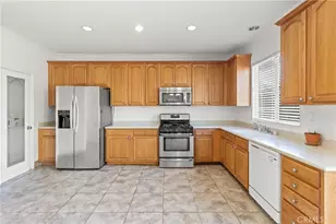 37707 Tamarind Ct, Palmdale, CA 93551 - Photo 9