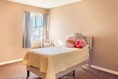 18425 Saticoy Street #1, Reseda, CA 91335 - Photo 17