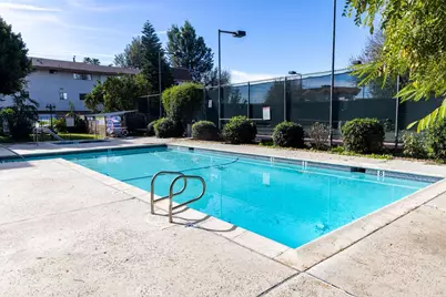 18425 Saticoy Street #1, Reseda, CA 91335 - Photo 29
