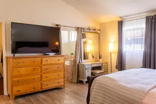 18425 Saticoy St, Reseda, CA 91335 - Photo 13